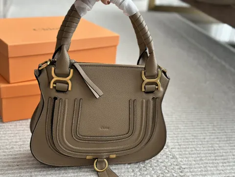 Chloe Saddle