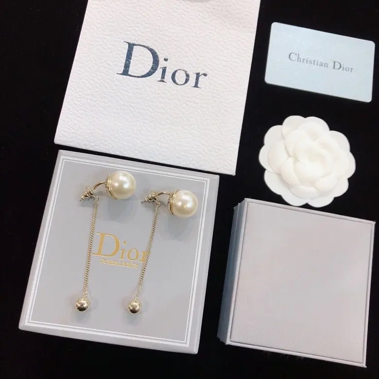 Dior cd hot pearl earrings original brass Same as the counter original spot 925 sterling