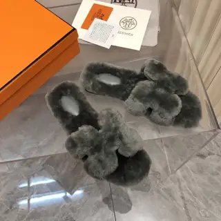 Hermès slippers