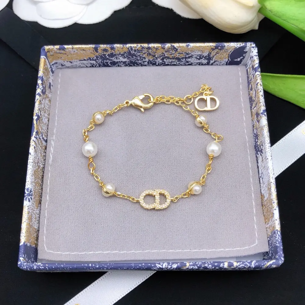Dior 2021 hot new CD bracelet rice beads pearls can be worn alone or separately Major Dior
