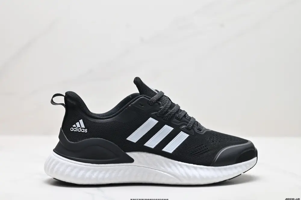 Adidas SWITCH FWD M Alpha Series logo CG4863