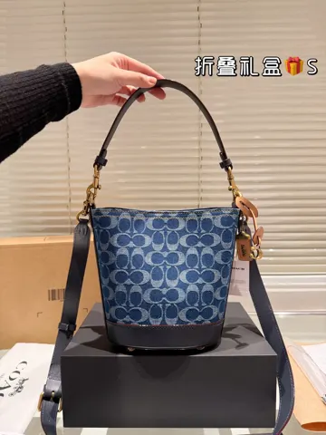 COACH Crossbody