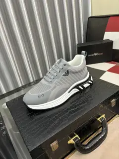 Armani casual shoes This model is the official flagshi:1 quality