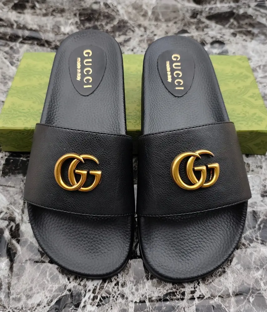 Gucci slippers