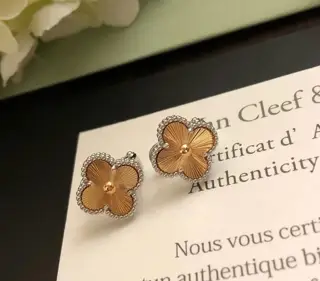 Van Cleef & Arpels Christmas limited edition laser four-leaf clover earrings