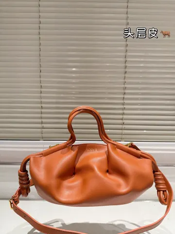 Loewe Flamenco