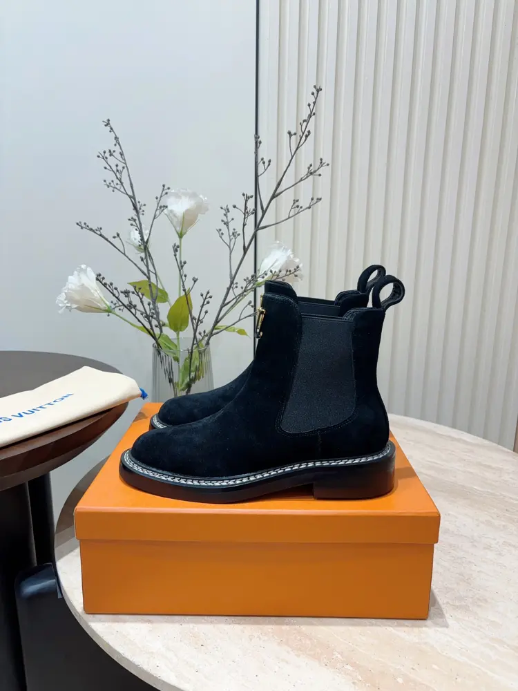 Louis Vuitton ankle boots elastic Chelsea boots