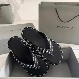 Balenciaga 2023/SS new autumn and winter new product Teddy fur thick-soled slippers