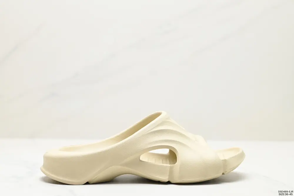 BALENCIAGA Shoes 702421