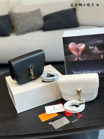 Yves Saint Laurent Saddle