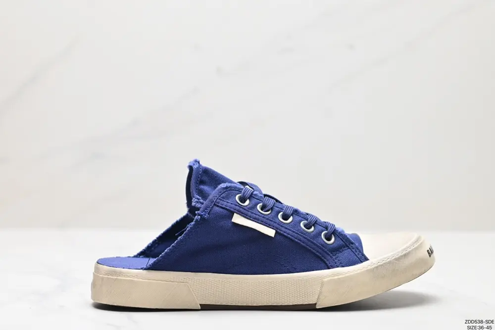 Balenciaga Paris Low lace-up fashion sneakers R93048