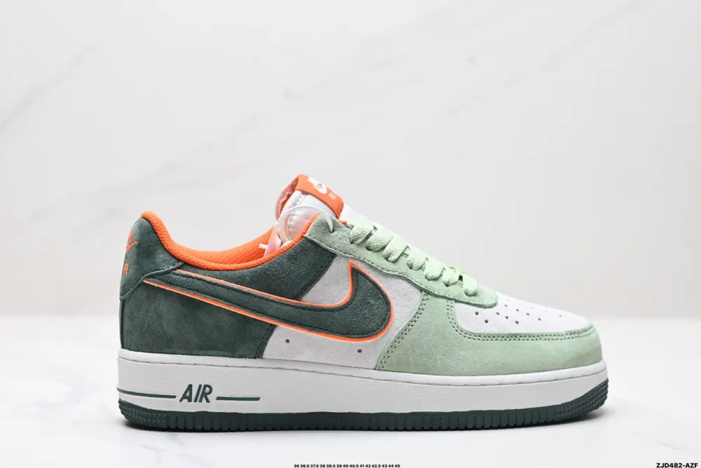 NIKE AIR FORCE 1’07 LV8 Sneakers LF8989-777