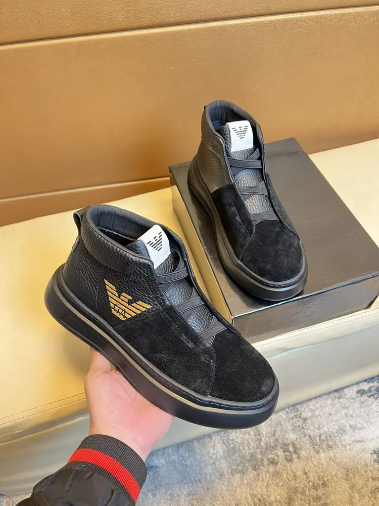 Armani sneakers. Counter purchase Casual shoes Original leather imported from Italy (no