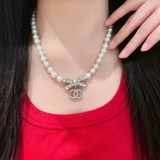 Chanel vintage necklace