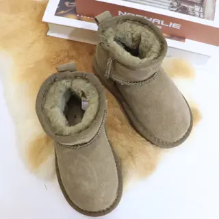 UGG children’s short boots