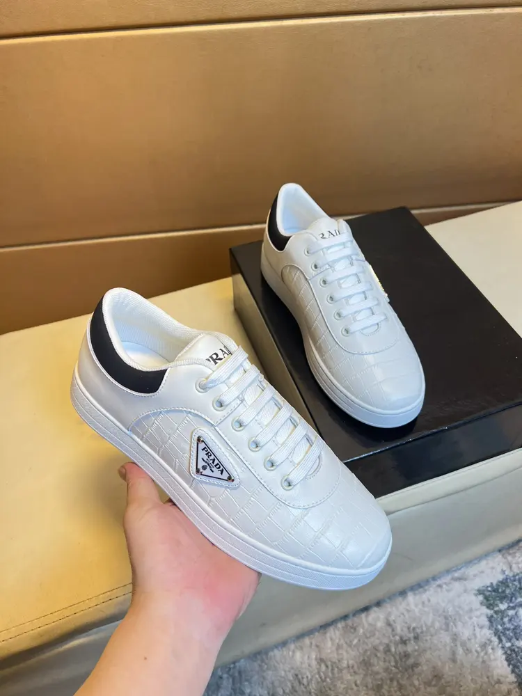 Prada modern style sports shoes