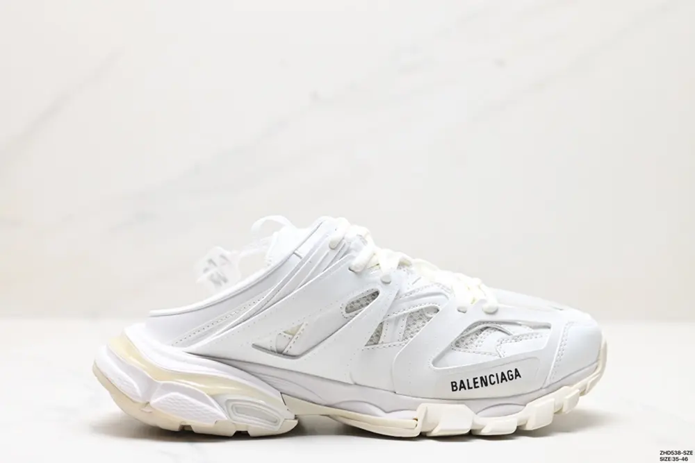 Balenciaga Track Mule 1.0 leather closed-toe slippers 653813