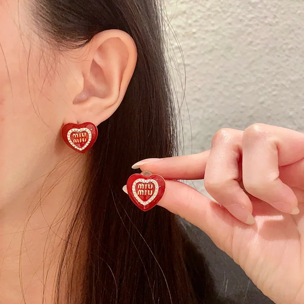 miumiu letter heart diamond design New Year red earrings