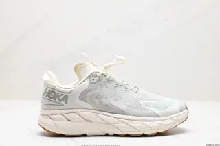 Hoka Satisfy x HOKA ONE versatile 1143450