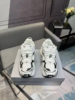 Balenciaga latest color matching retro casual shoes