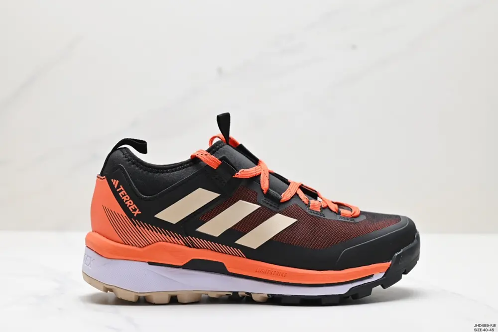 Adidas Terrex Skychaser Tech Men’s Classic Outdoor Hiking and Mountaineering Cushioning