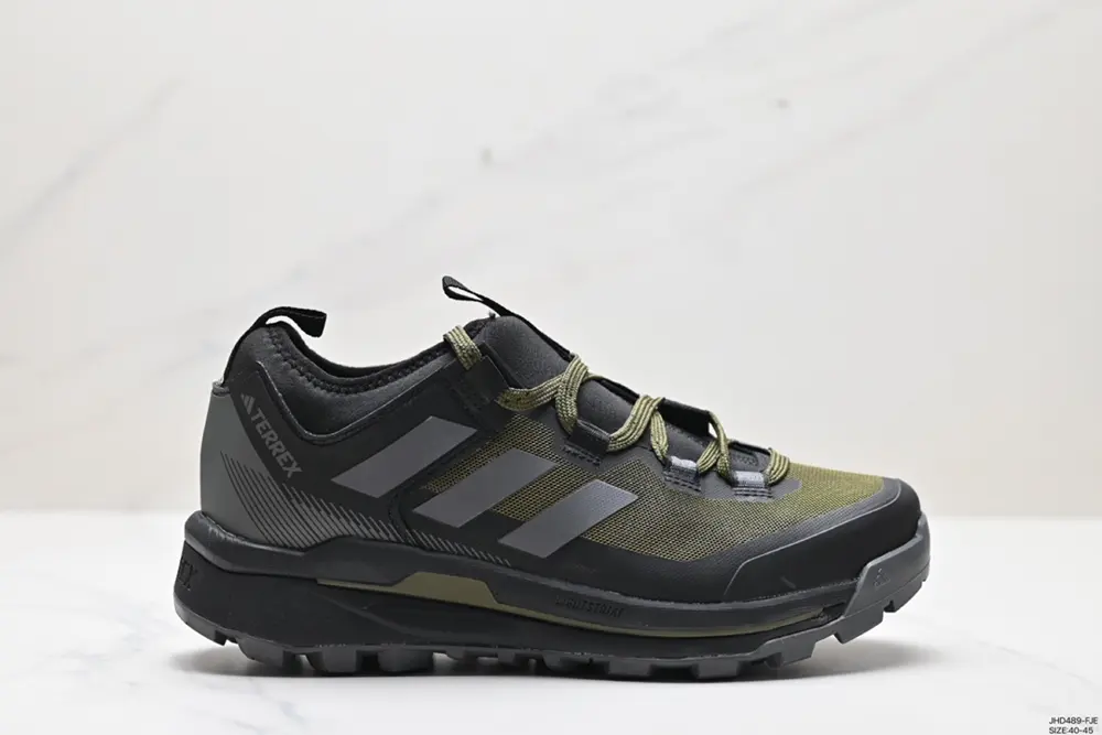 Adidas Terrex Skychaser Tech Men’s Classic Outdoor Hiking and Mountaineering Cushioning
