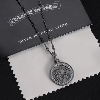 Chrome Hearts new dice necklace