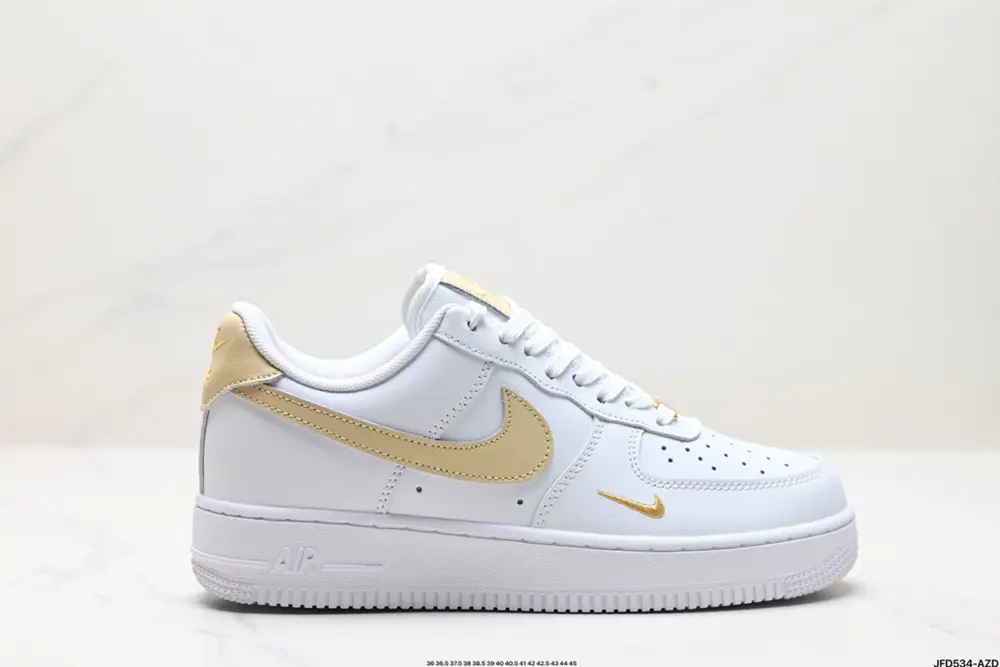 NIKE AIR FORCE 1’07 Sneakers DA8481-100