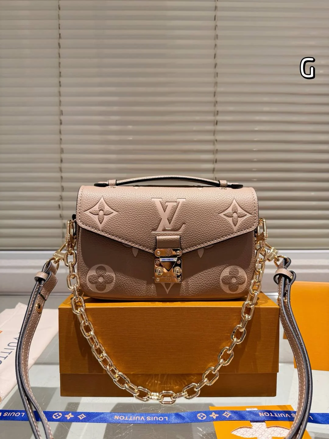 Louis Vuitton Pochette