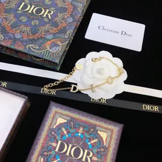 [Dior] Classic best-selling model A very popular necklace Highly recommended Exquisite and