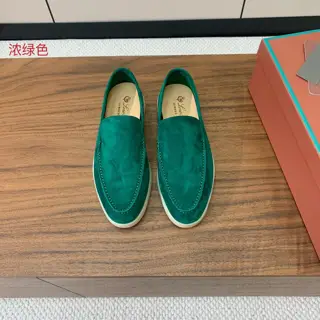 Loro piana smooth loafers. Italian top-grade cashmere is retro