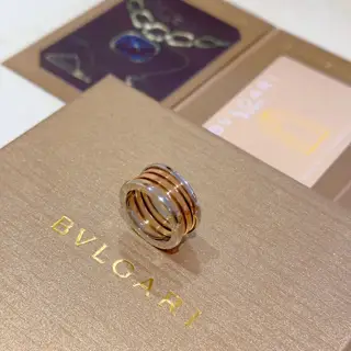 Bvlgari DIVAS’ DREAM series with rose gold in the middle and white gold on the edges