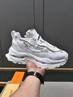 Louis Vuitton sneakers imported materials cowhide water-dyed cow lining special outsole