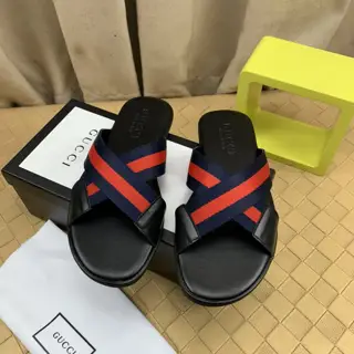 Gucci slippers
