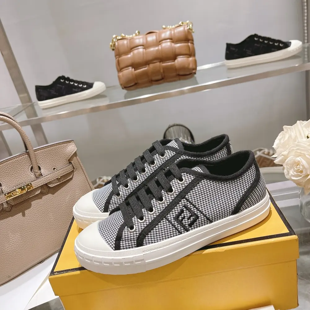 Fendi’s latest couple canvas shoes