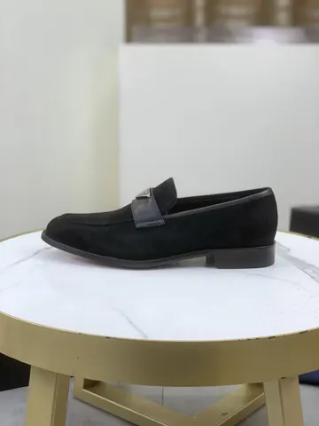 Prada men’s business casual leather shoes