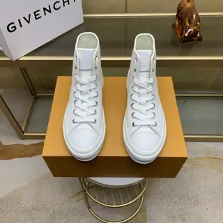 Givenchy men’s jogging sneakers