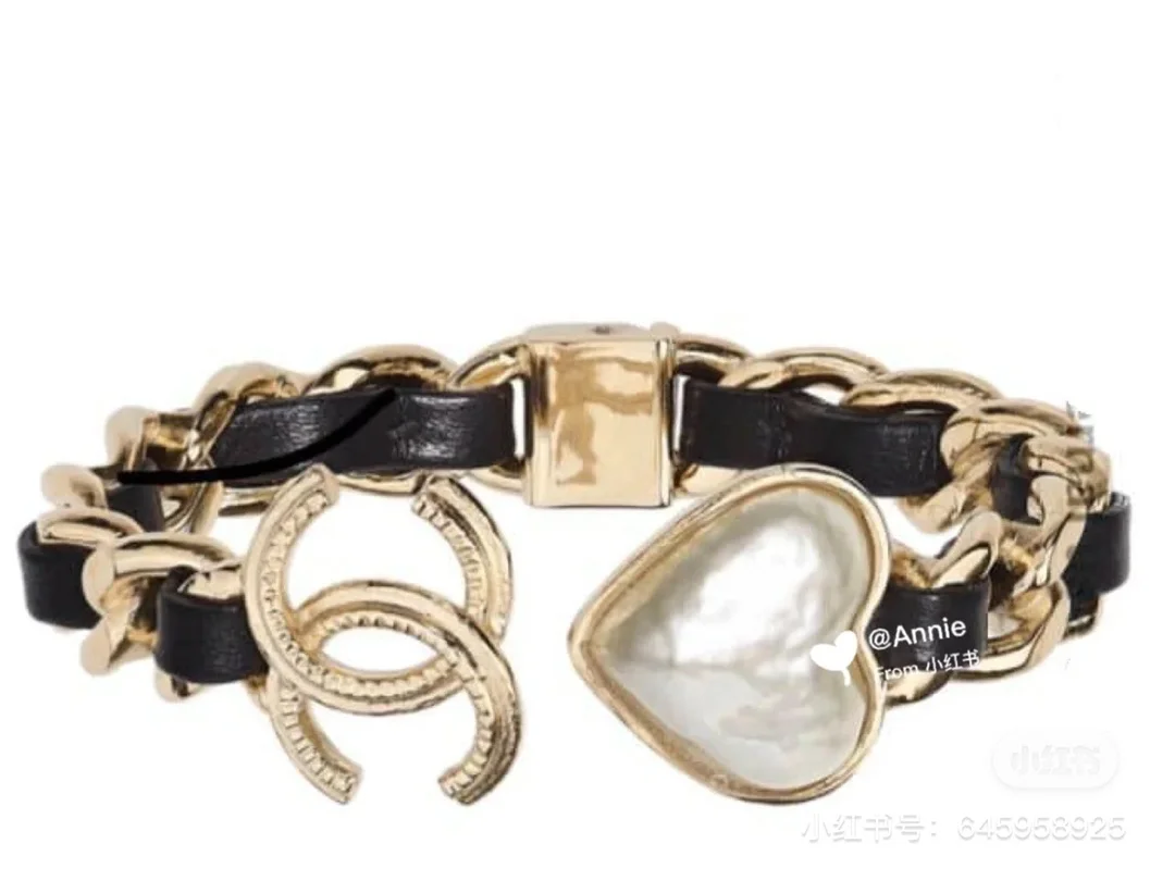 Chanel lambskin heart bracelet
