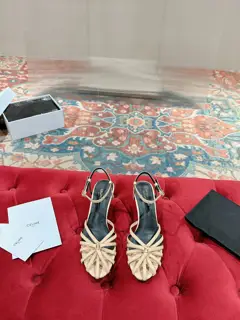 Celine 2024 Spring and Summer New Roman Sandals Purchasing Version Very Street Very Chic