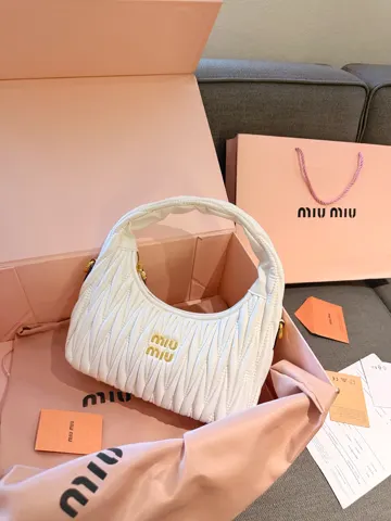 MiuMiu Hobo