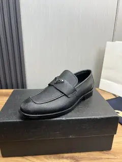 Prada men’s business casual leather shoes