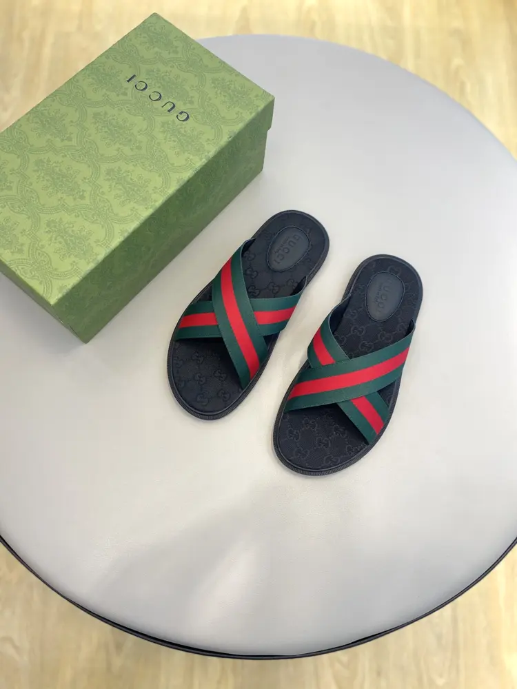Gucci high-end men’s summer slippers