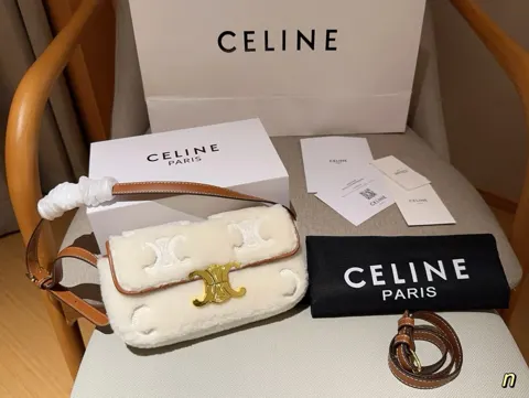 Celine Triomphe