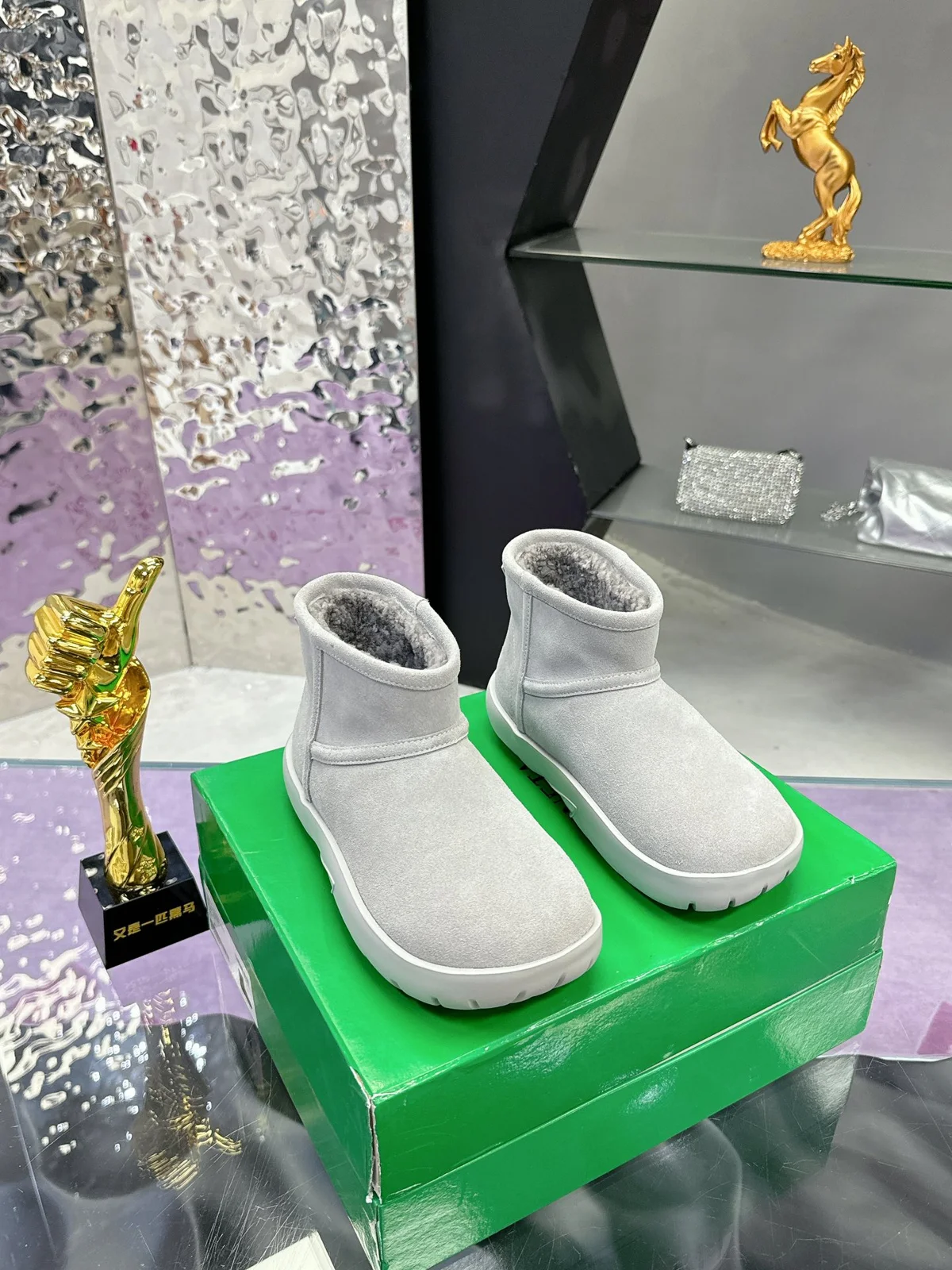 BOTTEGA VENETA platform triangle snow boots