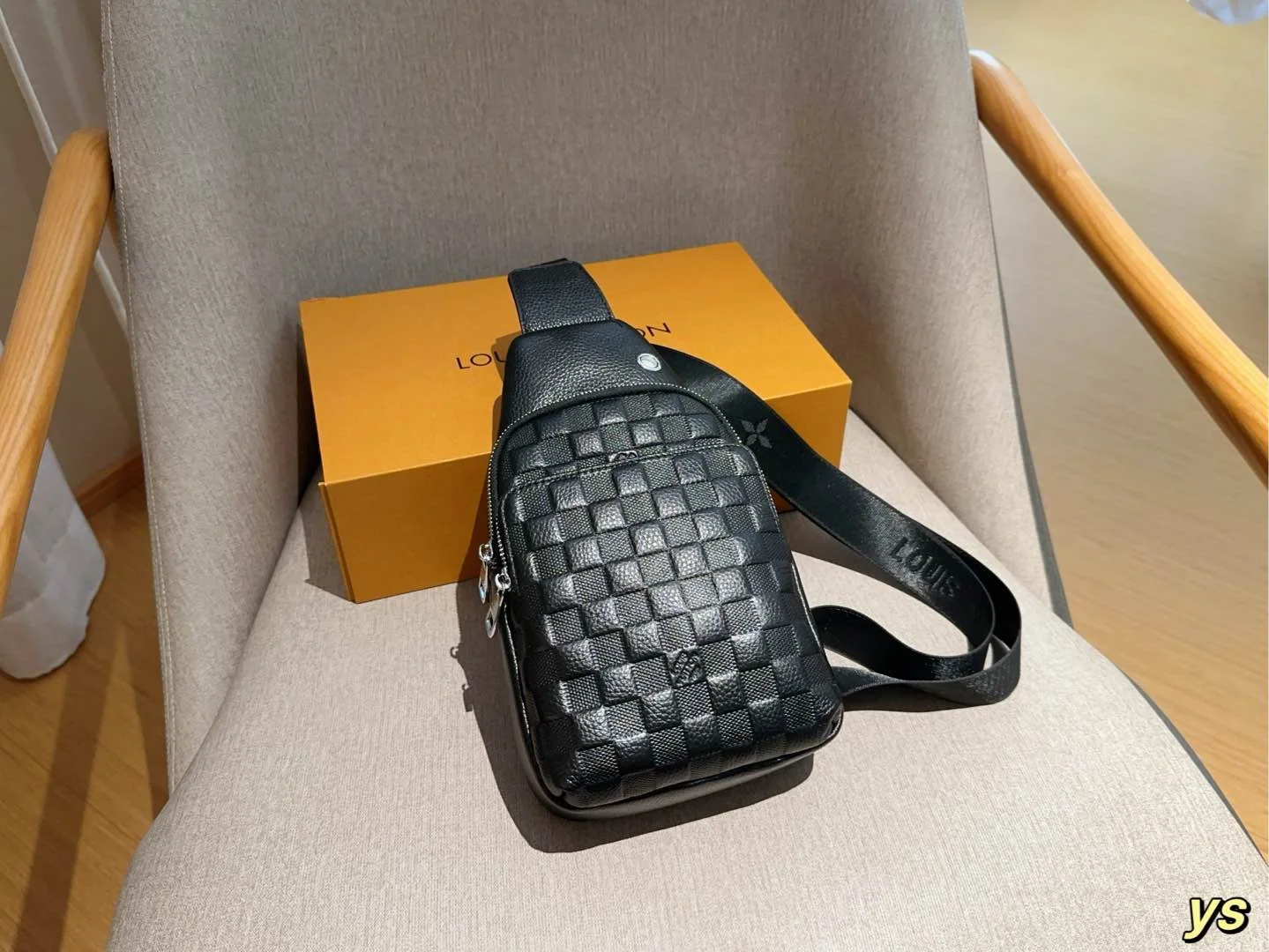 Louis Vuitton Crossbody
