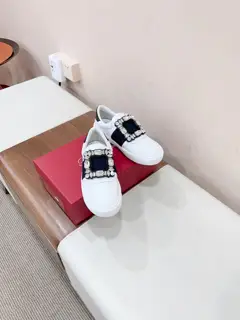 Roger Vivier RV square buckle white shoes