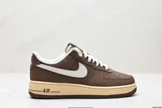 NIKE AlR FORCE 1’07 LV8 Sneakers FZ3592-259