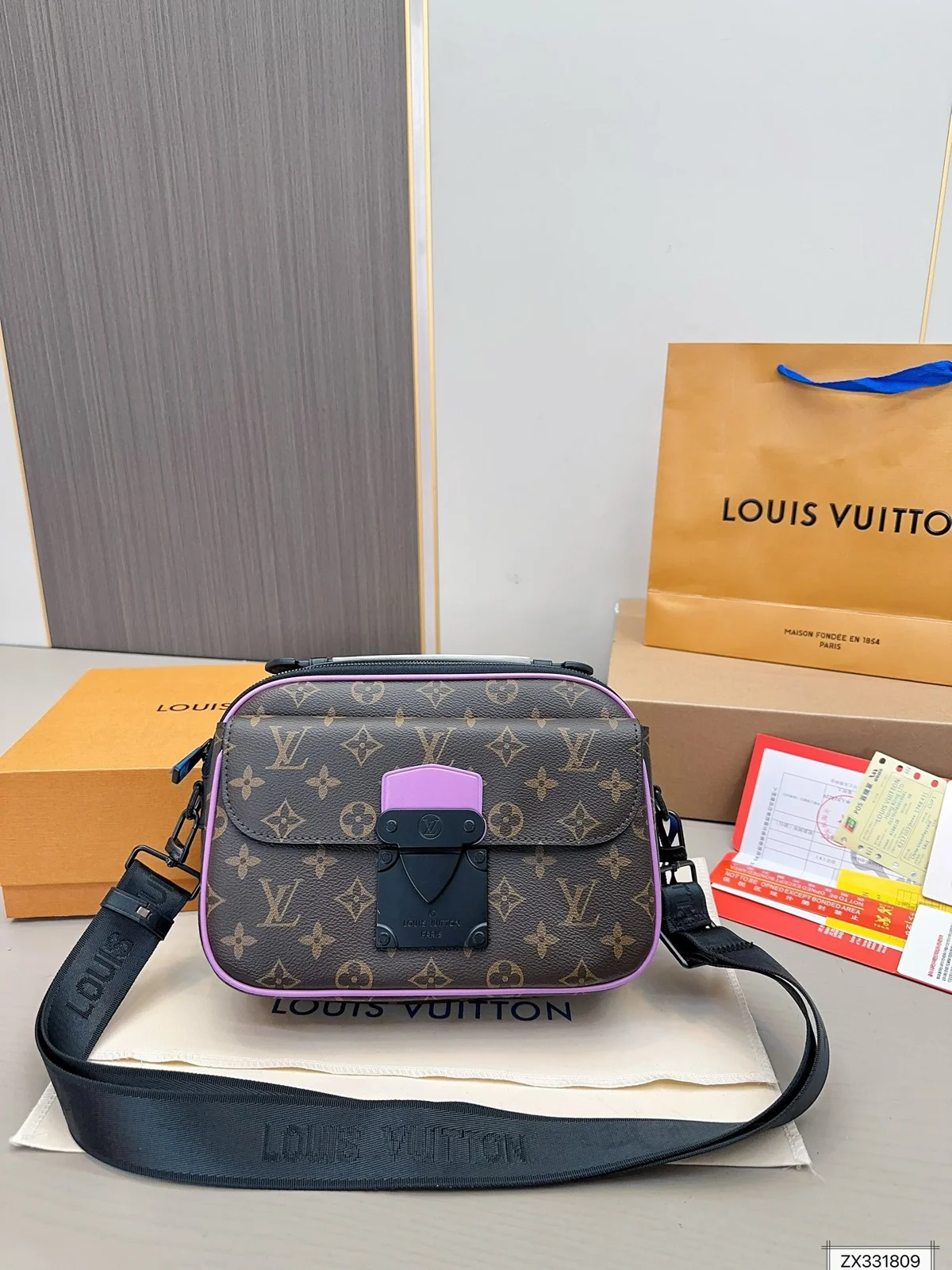 Louis Vuitton Bag
