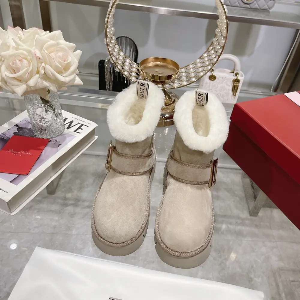 Roger Vivier snow boots