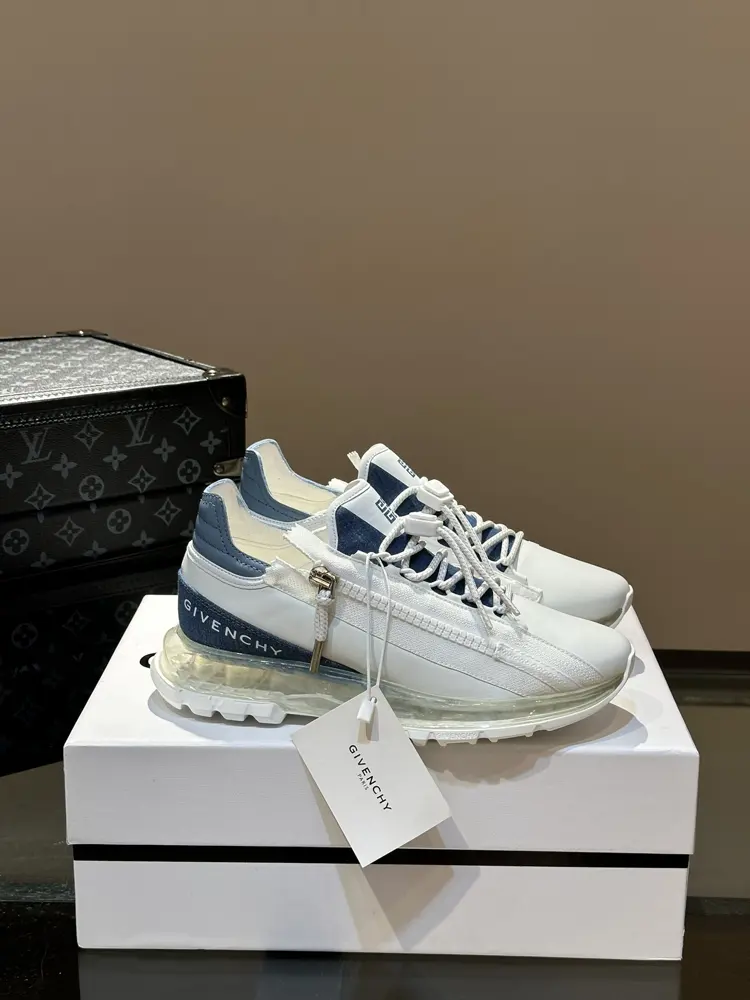 Givenchy Spectre low-top jogging air cushion sneakers